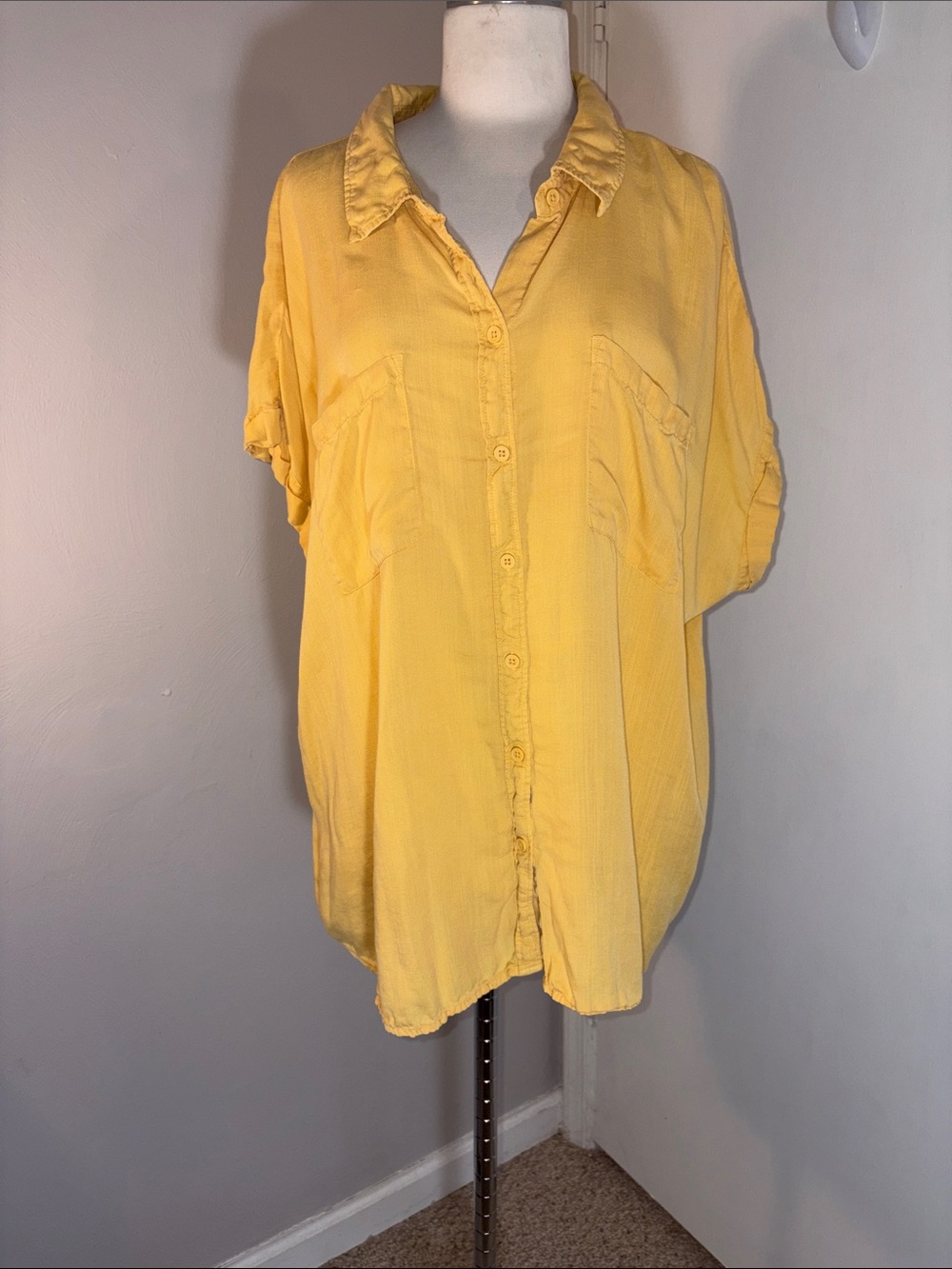 Wonderly Sunflower Yellow Short Sleeve Button-Down Shirt